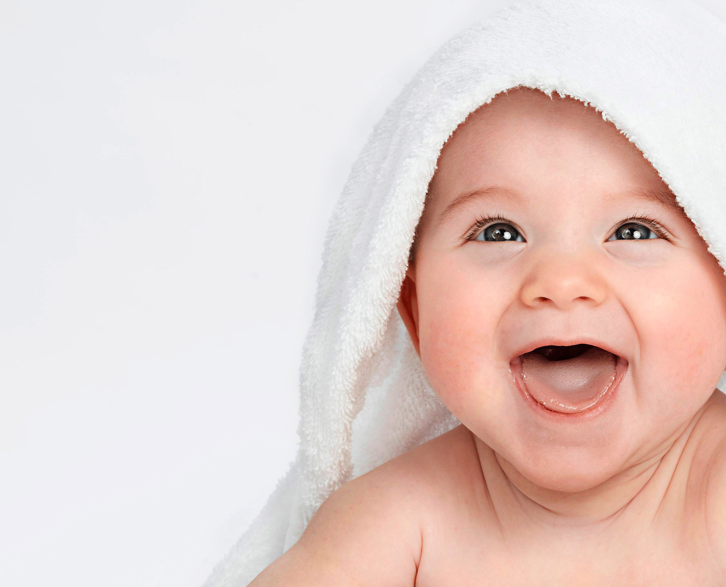 Bébé souriant